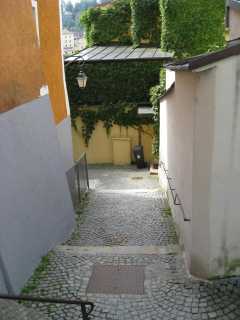 Obere kurze Treppe in der Zinngiessergasse